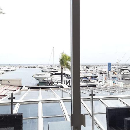 마르베야 Front Port Line Sleeps 6 아파트 외부 사진