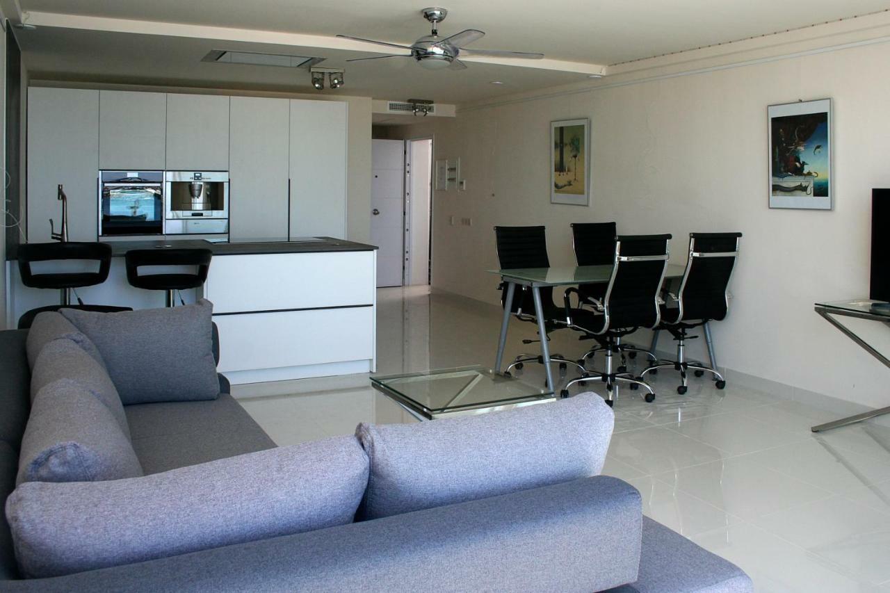 마르베야 Front Port Line Sleeps 6 아파트 외부 사진